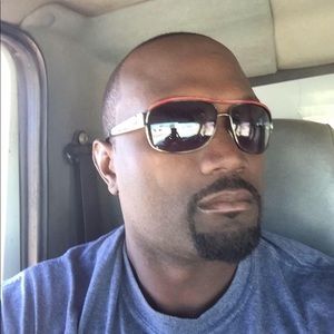 Meet your Posher, Jerome